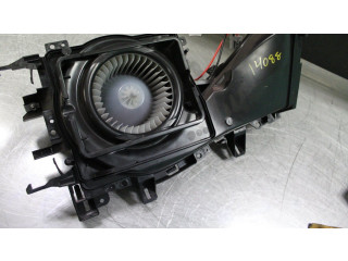 Вентилятор печки 92244308 Chevrolet Camaro