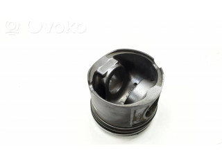 Píst 8487E BMW 3 E90 E91 pro naftový motor 2.0