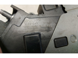 Генератор 32301041 Volvo XC40