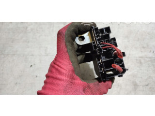 Блок предохранителей 0647122301 Dacia Duster