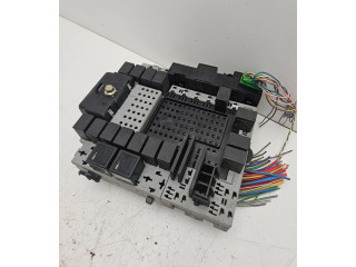 Блок предохранителей  9162316   Volvo XC90    