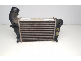 Интеркулер     Alfa Romeo GT 1.9