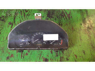 Панель приборов Mazda 626