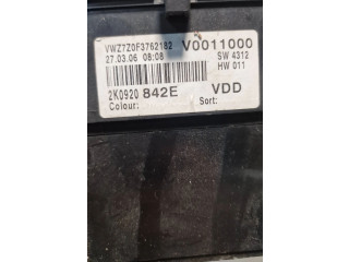 Přístrojová deska Volkswagen Caddy 2007 2K0920842E, V0011000