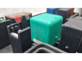 Pojistková skříňka 8965417030, 2763XA1 Toyota MR2 (W30) III 2001