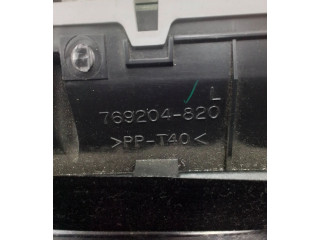 Přístrojová deska Toyota Prius (XW20) 2005 769204820