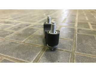 Другая деталь отсека двигателя