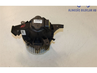 Вентилятор печки 77366898 Fiat 500L