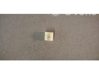 Поршень Другие блоки управления / модули B3 3211-209-320  Mazda 323  