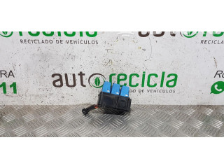 Блок предохранителей Nissan Pathfinder R51