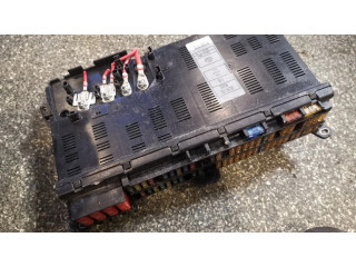 Pojistková skříňka BMW X5 E53 2004