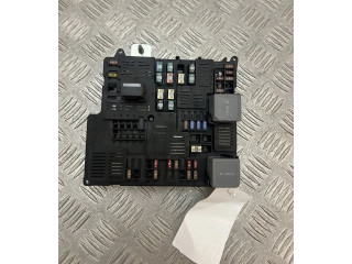 Блок предохранителей 31473588   Volvo XC90    