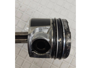 Píst R4US4   Toyota Avensis T250     