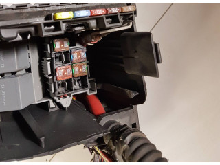 Блок предохранителей  6G9T14A067CA, 6G9T14A390AK   Volvo V70    