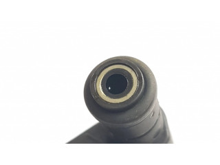 Vstřikovač 7525721, 3013B00669   BMW 7 E65 E66  pro benzínový motor 4.5  