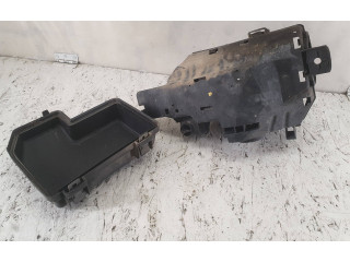 Блок предохранителей  9452547, 8645259   Volvo V70    