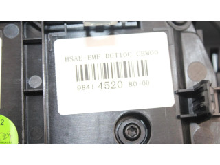 Дисплей    9841452080   Peugeot 2008 I