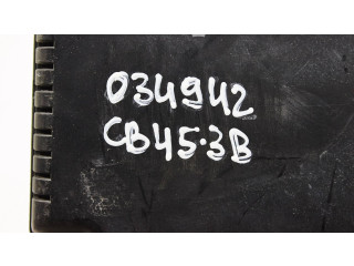 Блок предохранителей 8676391   Volvo V70    