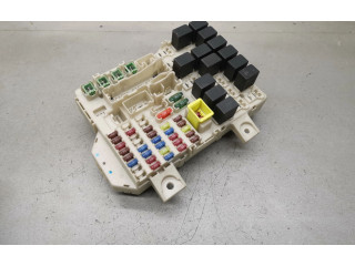 Блок предохранителей MN108319 Mitsubishi Colt