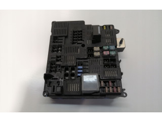 Блок предохранителей 31473570   Volvo XC90    