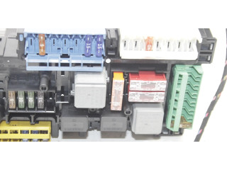 Pojistková skříňka 2049001202 Mercedes-Benz C W204 2010