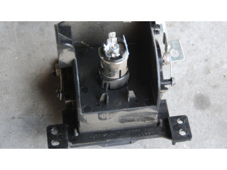 Přístrojová deska Mitsubishi Pajero 2011 200KM