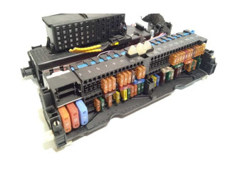 Модуль управления BSM 8364542   BMW X3 E83    