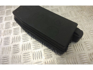 Блок предохранителей 95471067 Vauxhall Antara