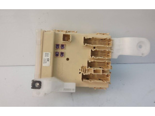 Pojistková skříňka 63586798 Toyota RAV 4 (XA50) 2018