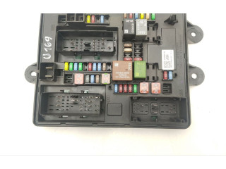 Pojistková skříňka 23180898, U169 Chevrolet Corvette C7 2015