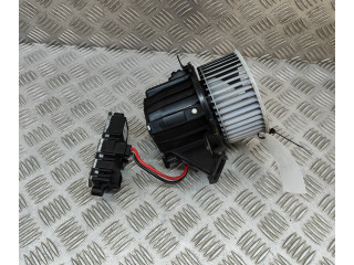 Вентилятор печки    8T2820021, 8T0820521F   Audi A5 8T 8F