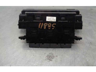 Дисплей    957101H100   KIA Ceed