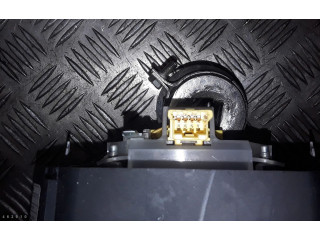 Подушка безопасности водителя 7030a099 Mitsubishi Pajero