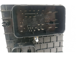 Pojistková skříňka Řídící jednotka BSM 1K0937124H Seat Altea 2004