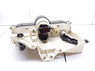 Блок управления климат-контролем MB947678, MB947677 Mitsubishi Carisma