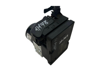 Блок АБС 8671224, P08671223   Volvo  V70  2000 - 2004 года