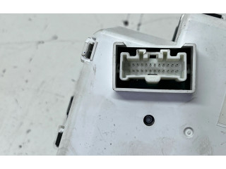 Панель приборов MM0050318, 8100C099 Mitsubishi L200