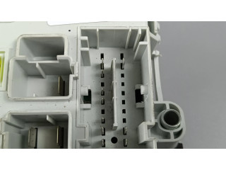   Pojistková skříňka 68412070AB   Jeep Cherokee 2019