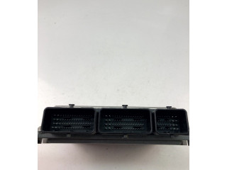 Řídící jednotka 237106957R   Renault Captur 2015