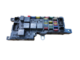 Блок предохранителей 30728008, 518829106 Volvo S80