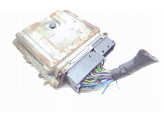 Подушка безопасности водителя P05187330AA Jeep Commander