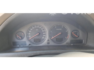 Панель приборов    Volvo S80       