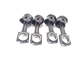  Поршень с шатуном D4204T D4204T  Volvo V50  