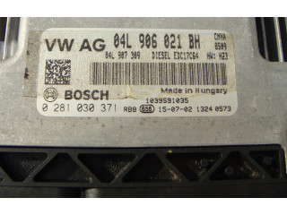 Блок управления двигателя 04L906021BH   Audi A5 8T 8F