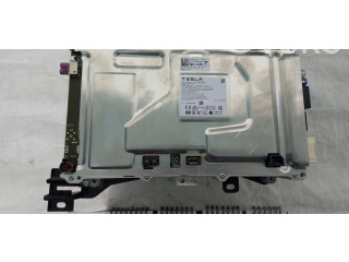 Řídící jednotka 1684435-00-J   Tesla Model 3 2021