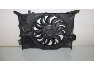 Электрический вентилятор радиаторов  30749760   Volvo V70 