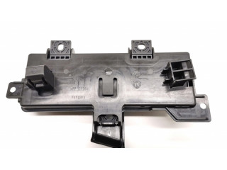 Блок управления 4KE915233D Audi e-tron