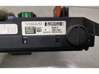 Блок предохранителей 30728512, 05W263   Volvo S80    