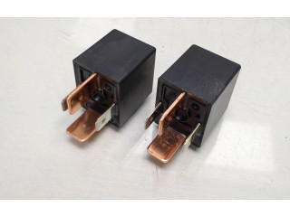 Блок предохранителей Pr06102000, 0281003053 Mitsubishi ASX