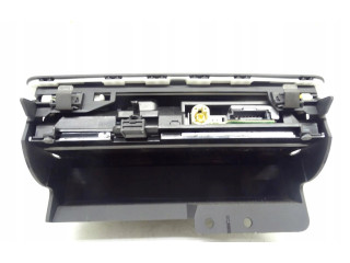 Дисплей Audi Q3 8U